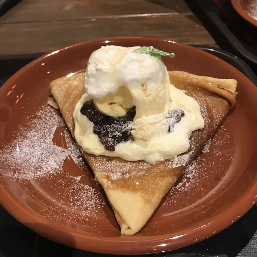 Cafe one crepes