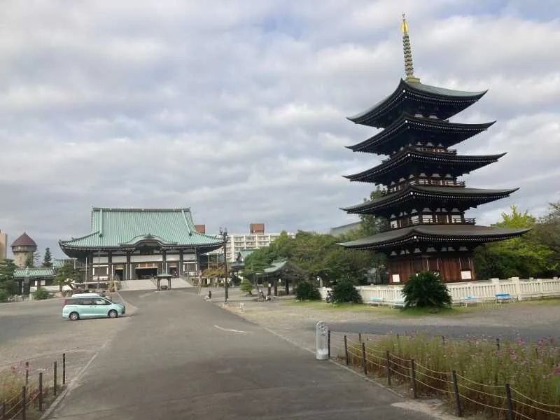 日泰寺の五重塔