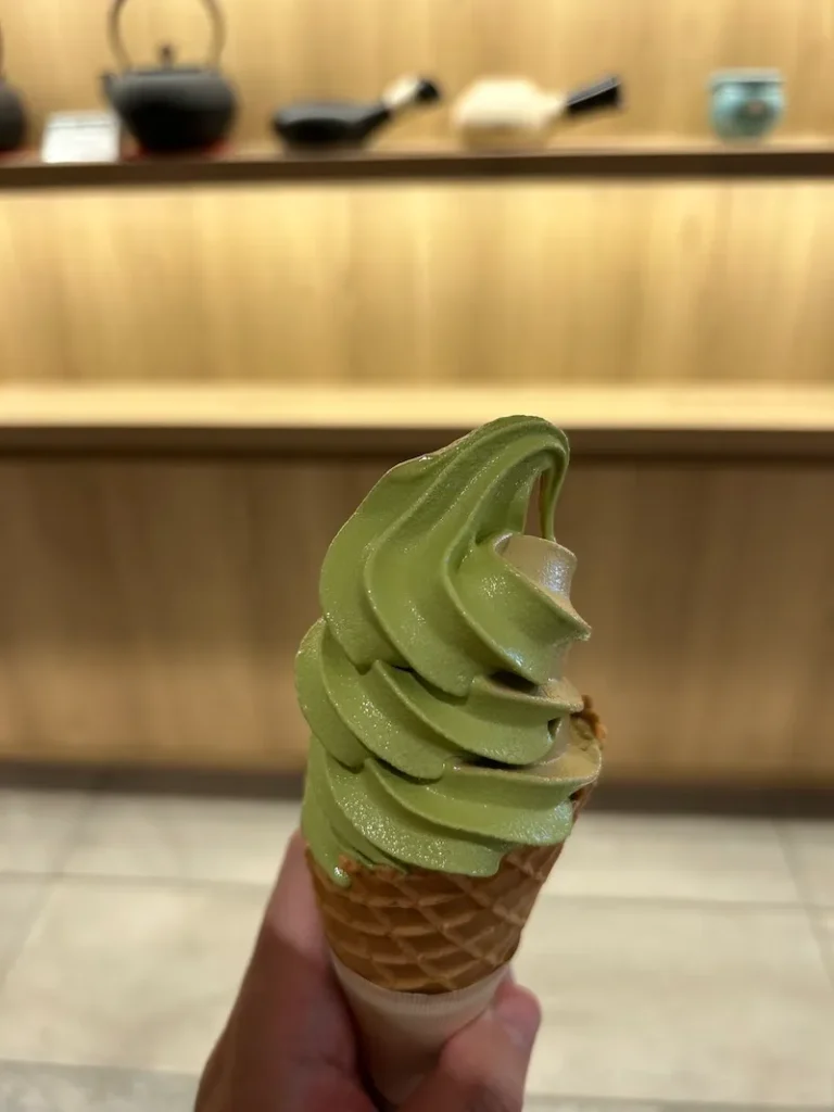 升半カフェのソフトクリーム