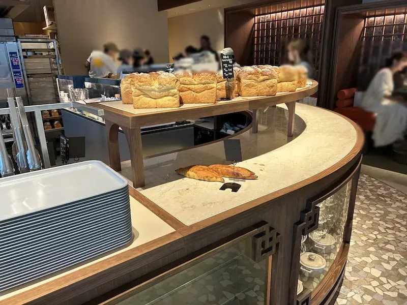 bulbキャッシャー前のパン