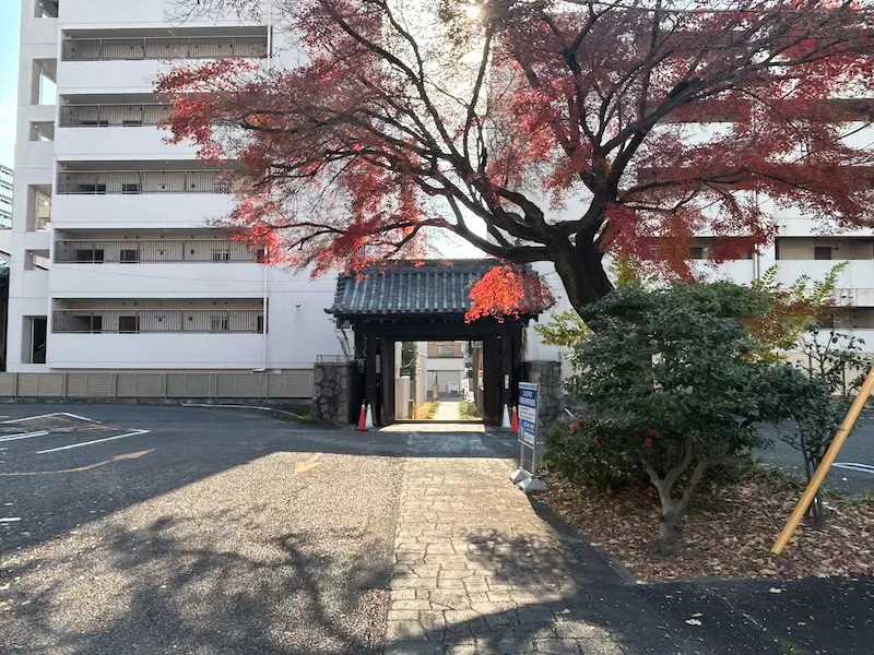 nishibetsuin temple gate