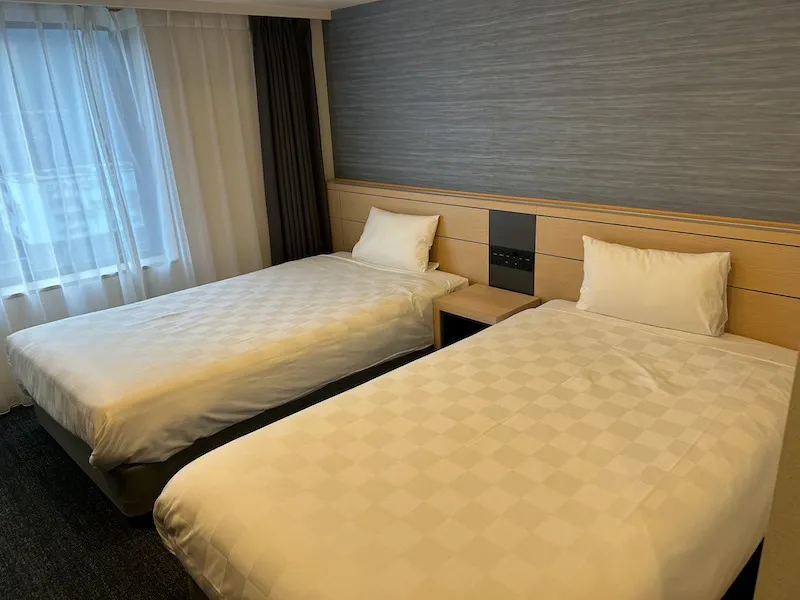 260120hennahotel inside bed