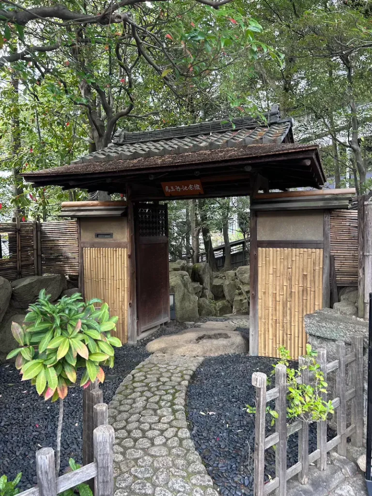 覚王山の美術館1